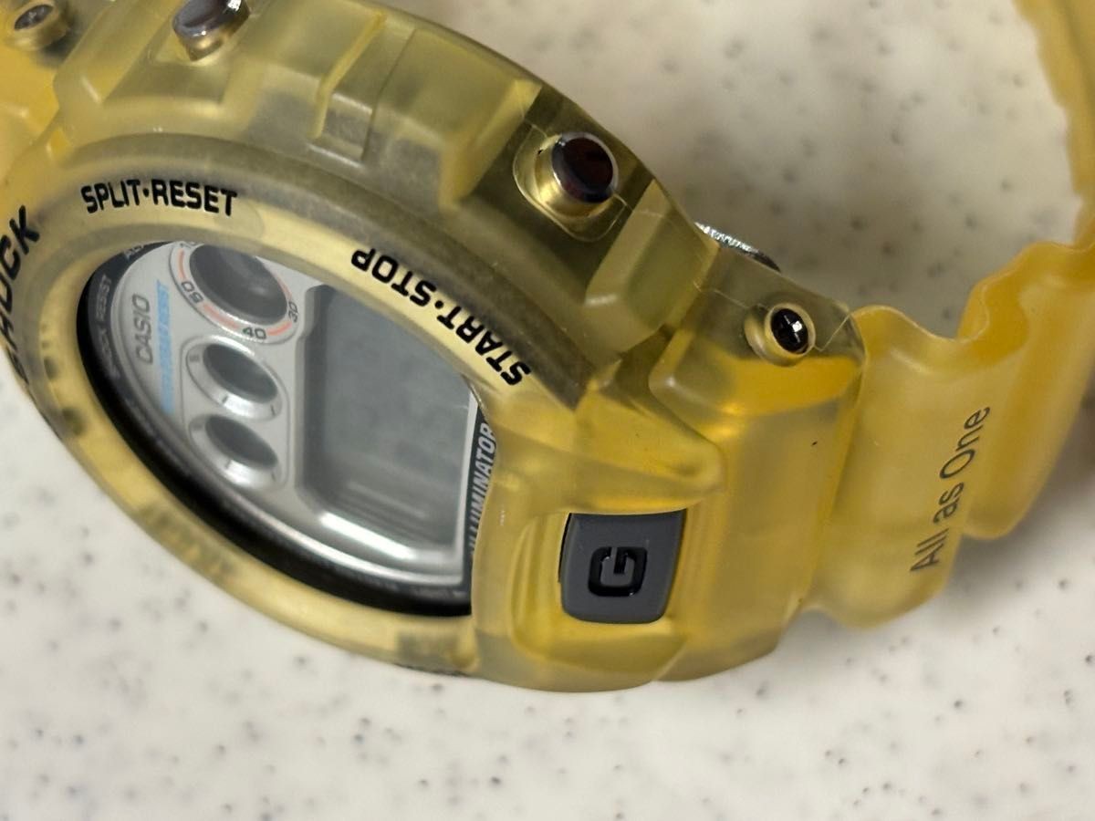 Casio DW-6900K-8AT