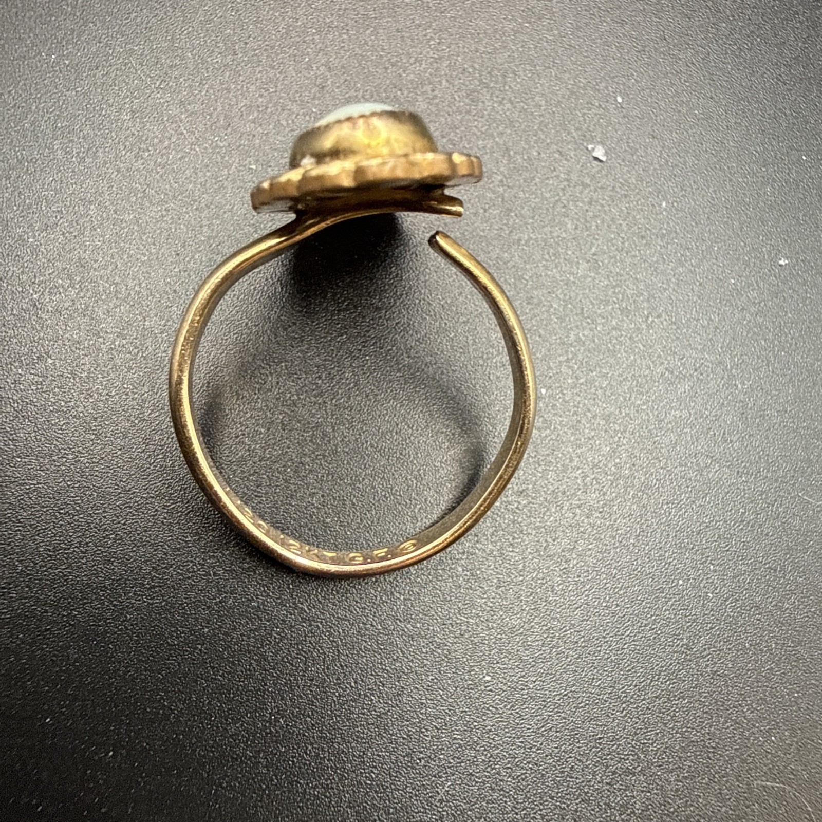 12k GF Mother Of Pearl Ring 3 Grams