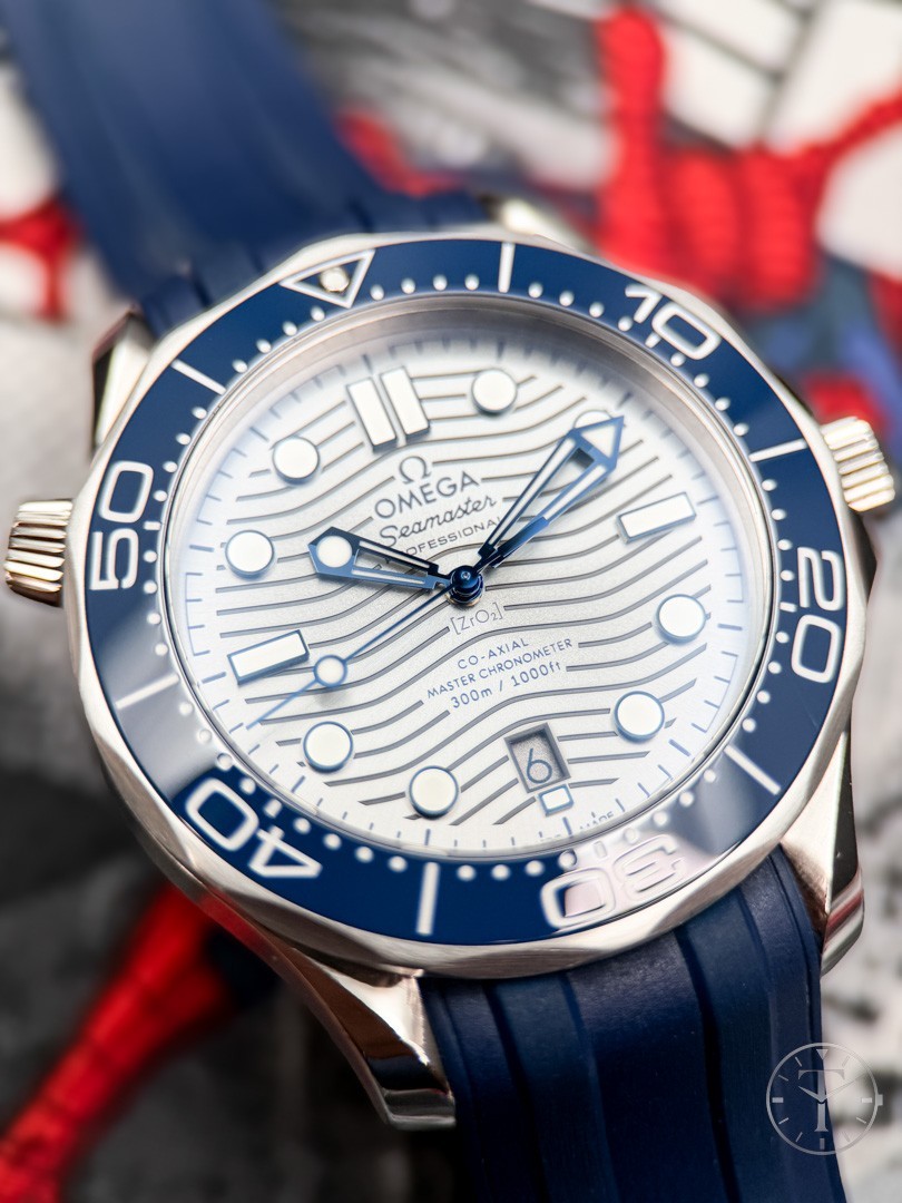 Omega Seamaster Diver 300M 42mm Gray Wave Dial Blue Ceramic Bezel w/ Box & Cards