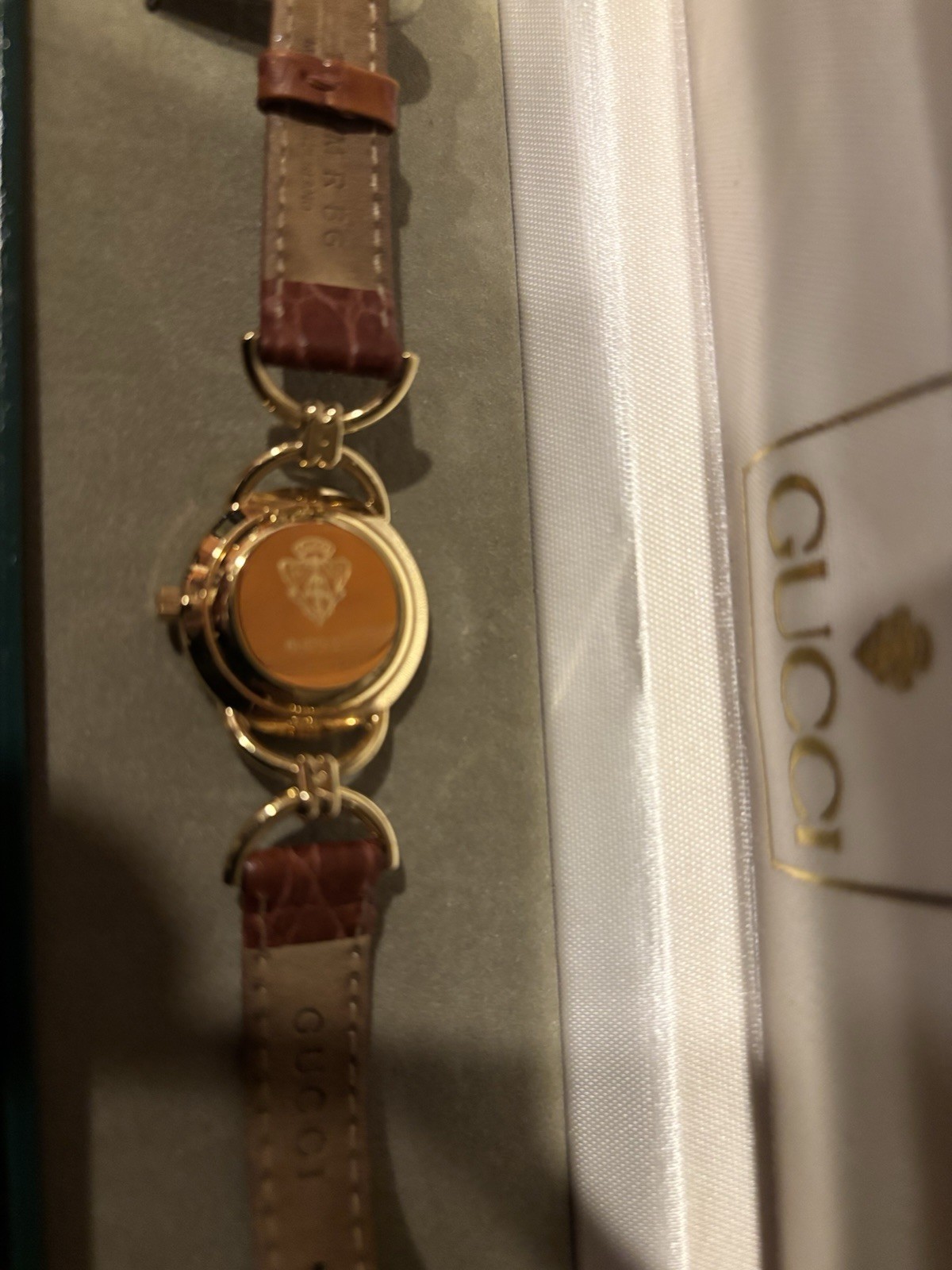 Gucci Watch Ladies Vintage Gold Tone Green Red Dial Swiss Quartz w/ Box 6000 2l