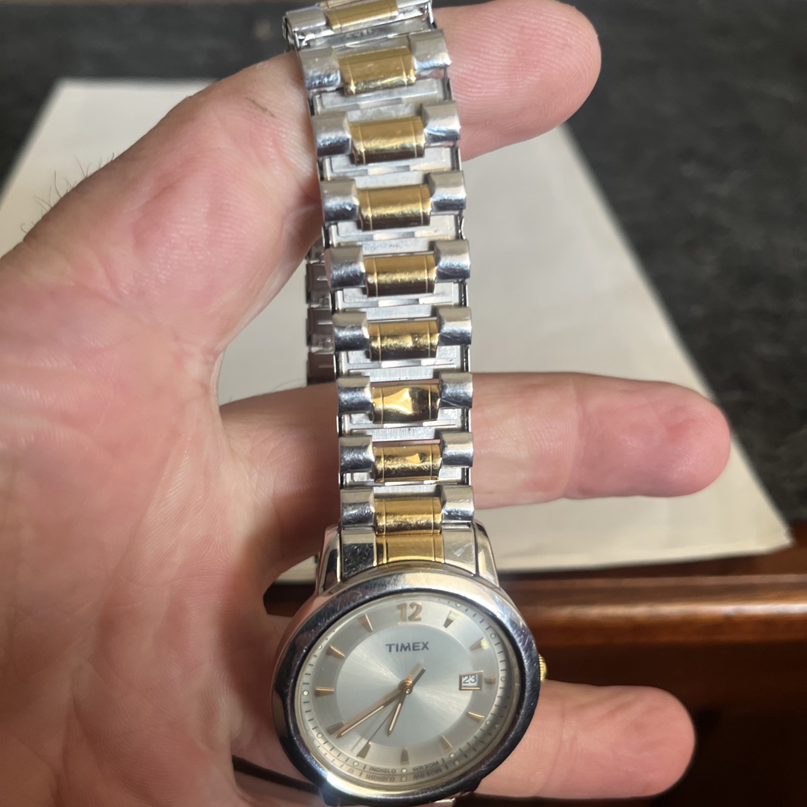 Vintage Timex Watch Mens Multi Tone Stainless Steel Classic Beige Big Face