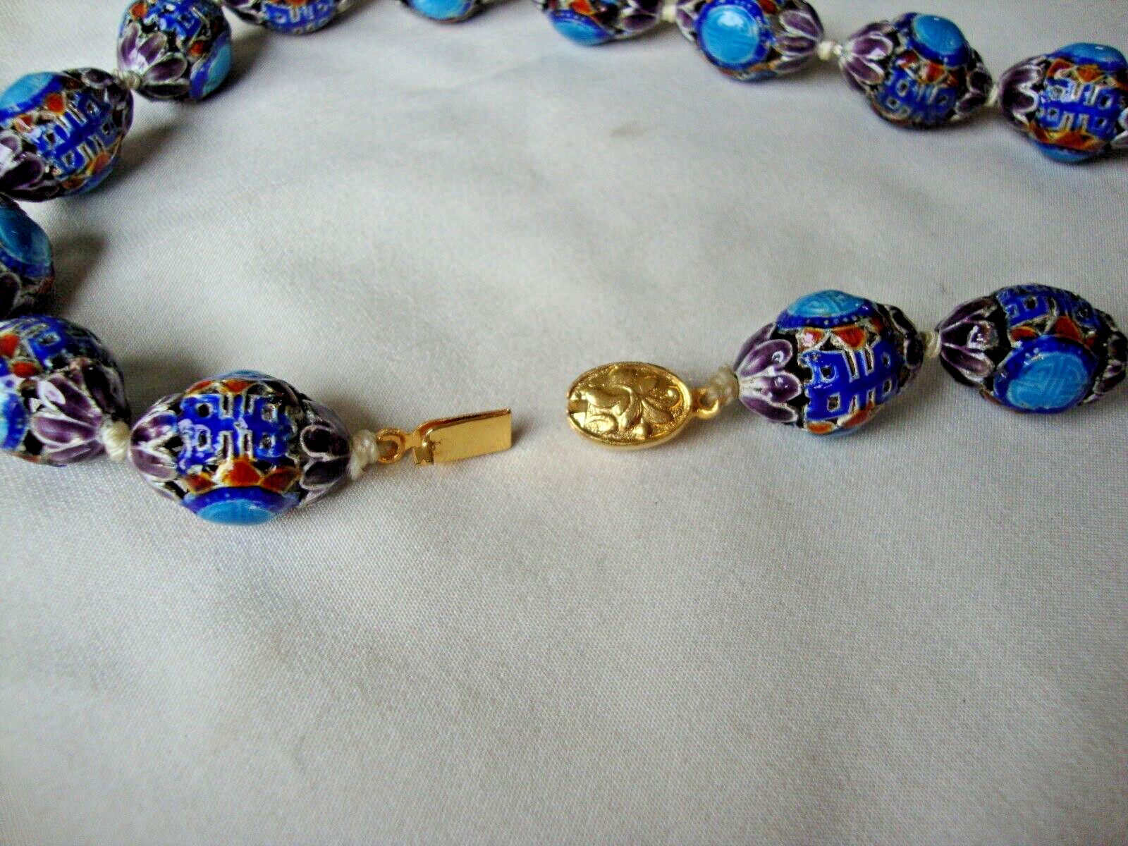 VINTAGE CHINESE EXPORT CLOISONNE MULTICOLOR DOUBLE SHOU SILVER EGG BEAD NECKLACE