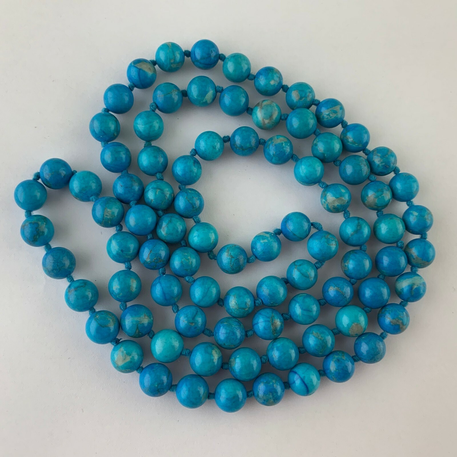 HAND KNOTTED TURQUOISE BEAD STRAND/STRING NECKLACE