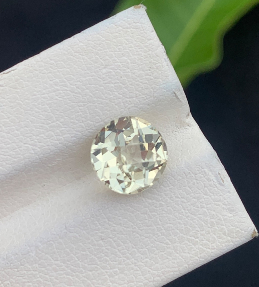 2.80 Ct Natural yellow kunzite round shape Loose Gemstone from Afghanistan”