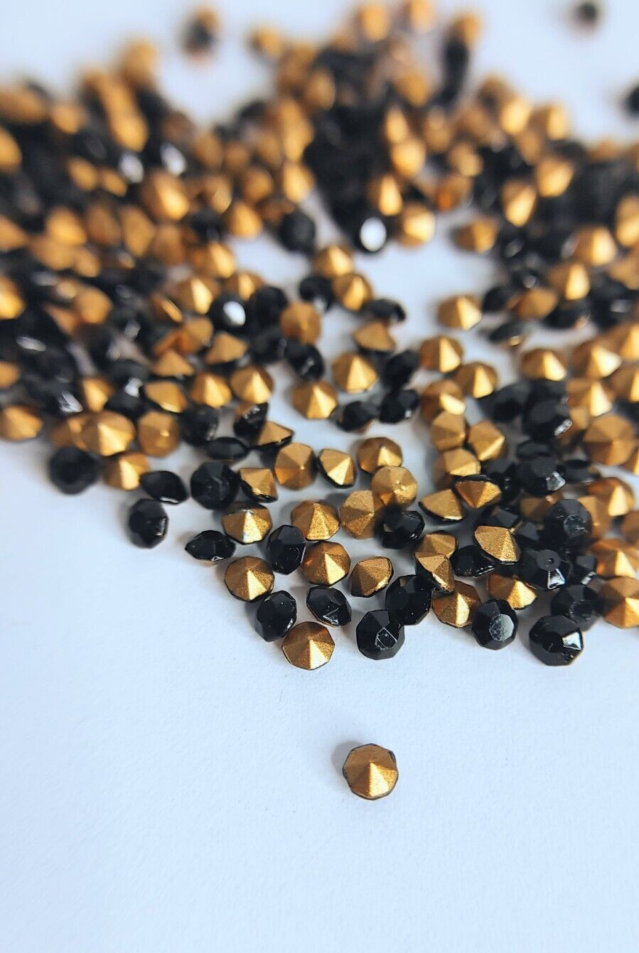 1440 Czech JET BLACK Gold Foiled Machine Cut EXTRA BRILLIANT CHATONS~SS12/24PP