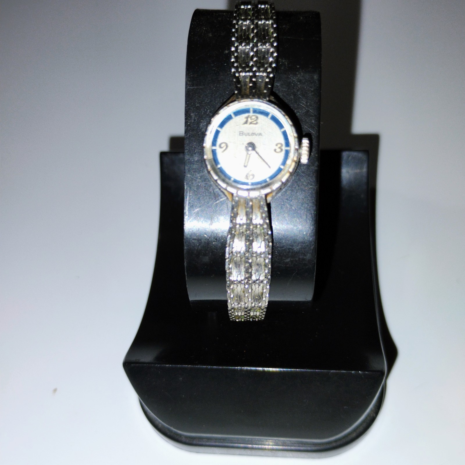 VINTAGE WOMENS BULOVA WRIST WATCH 1OK GOLD FILLED 17 JEWELS