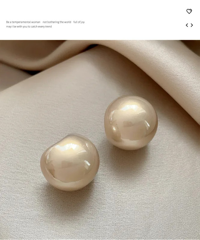 Women’s Minimalist Gap Imitation Pearl Stud Earrings Fashion Commuter Jewelry