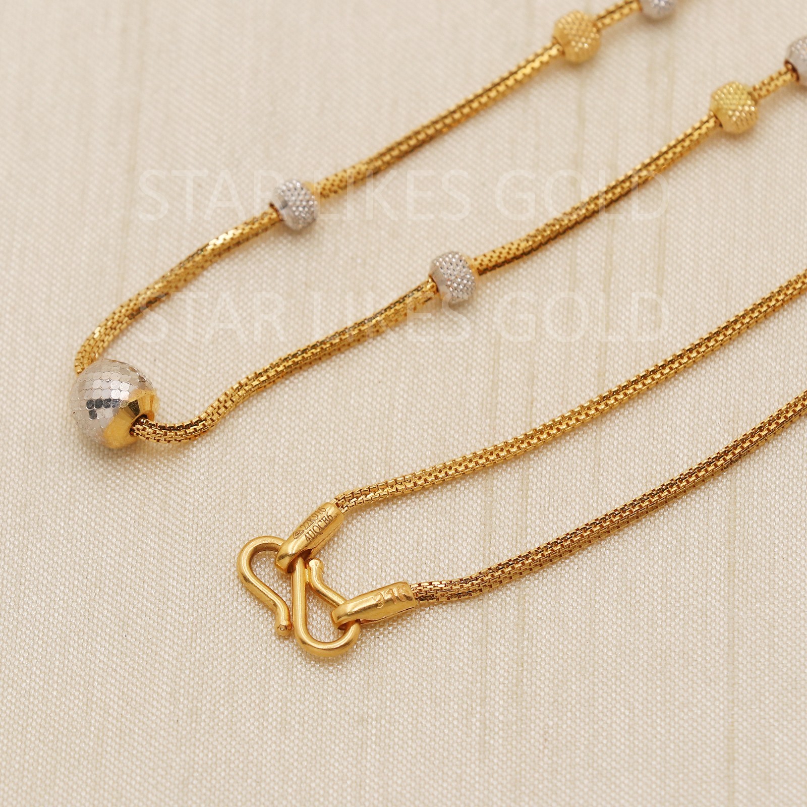 22K Gold Foxtail Station Chain Necklace 17.5″ 8.37g Dual Tone Bead Pendant 916