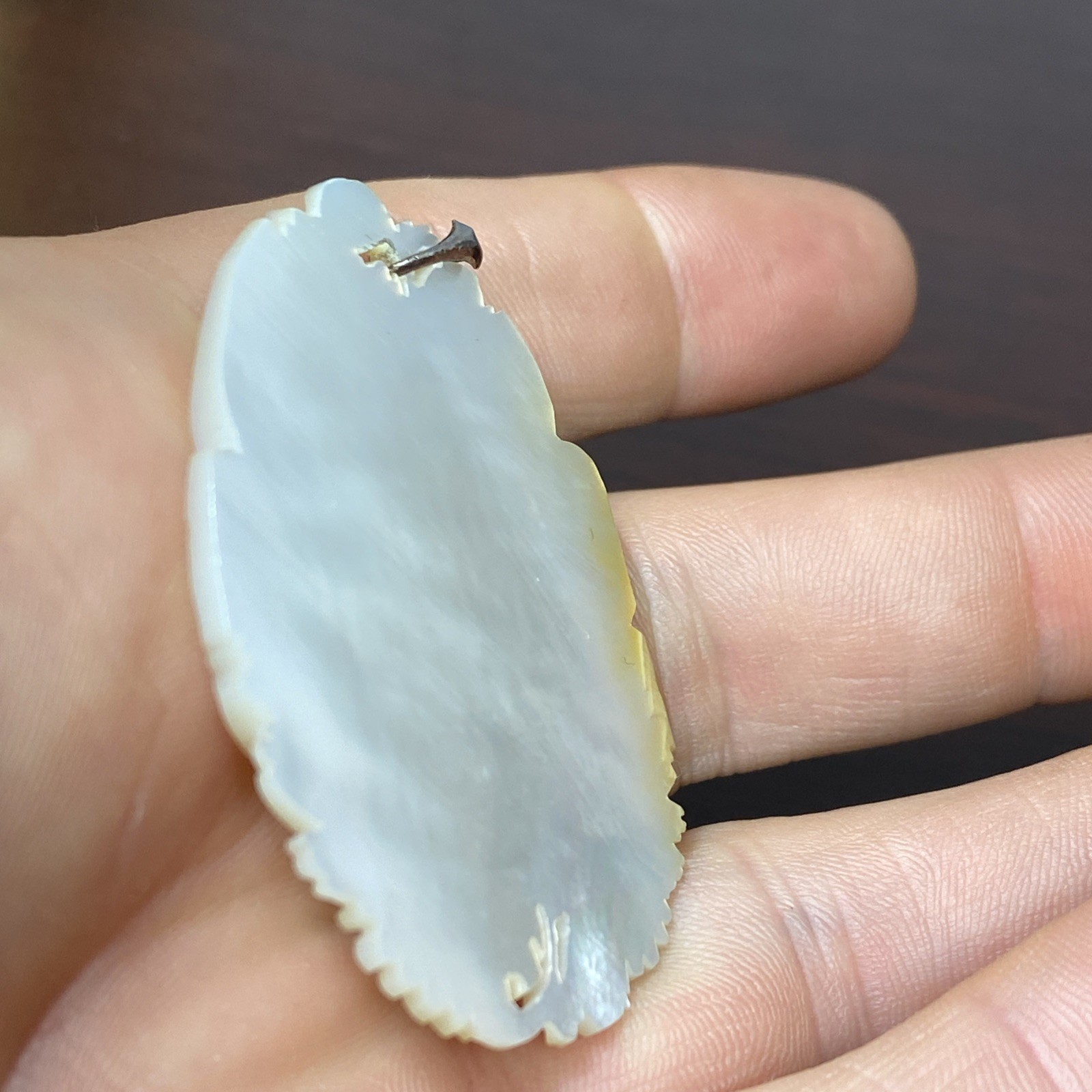 Antique Iridescent Carved MOP Shell 3 Pearls Rose Daisies Flowers Floral Pendant