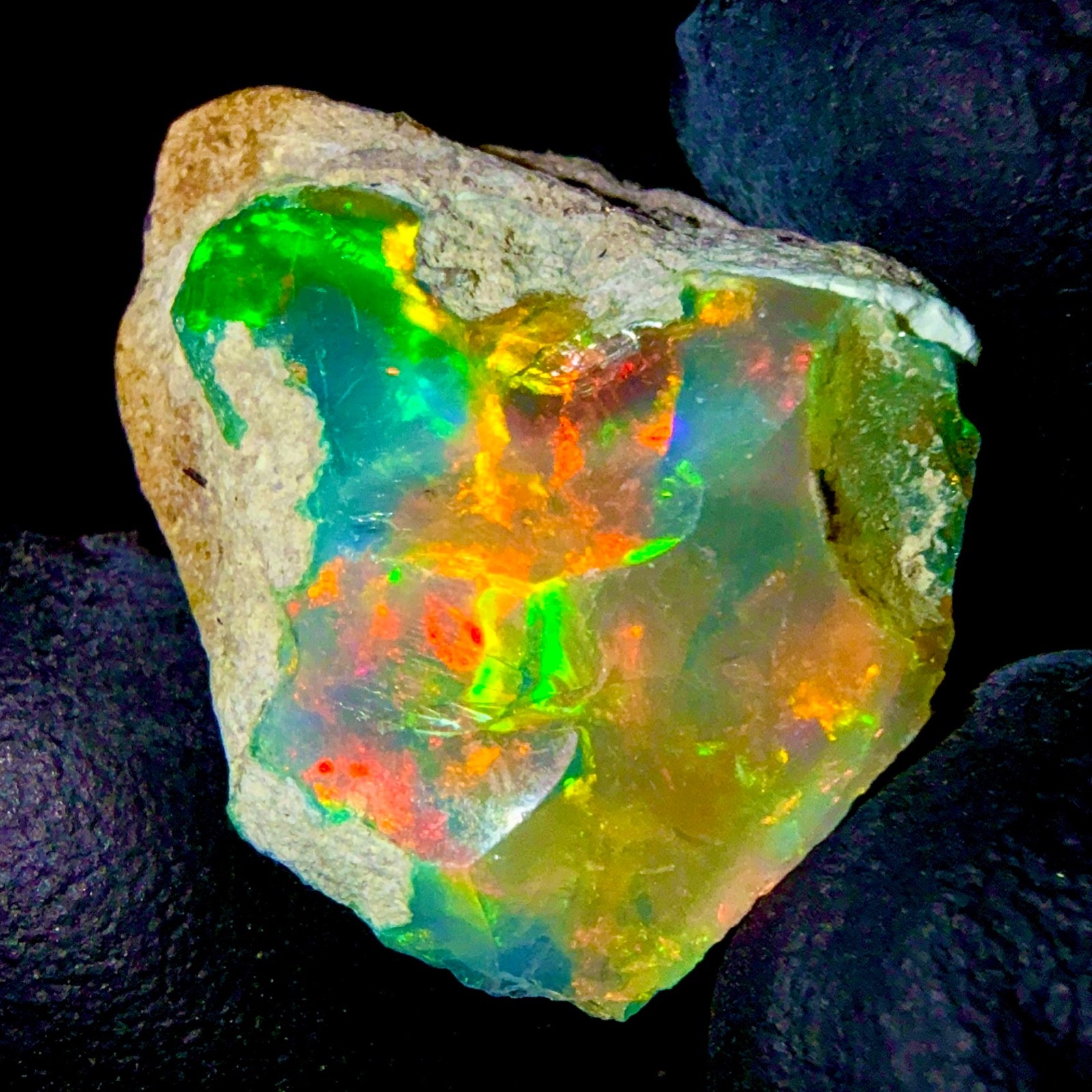 Ethiopian Natural Opal rough, Fire opal gemstone, Black Dry opal 18.7Ct 21×16 mm
