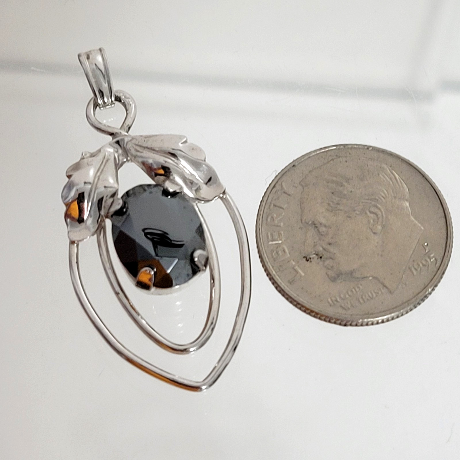 Vintage VAN DELL Sterling Silver Hematite Pendant – 2.4 grams – Estate Jewelry