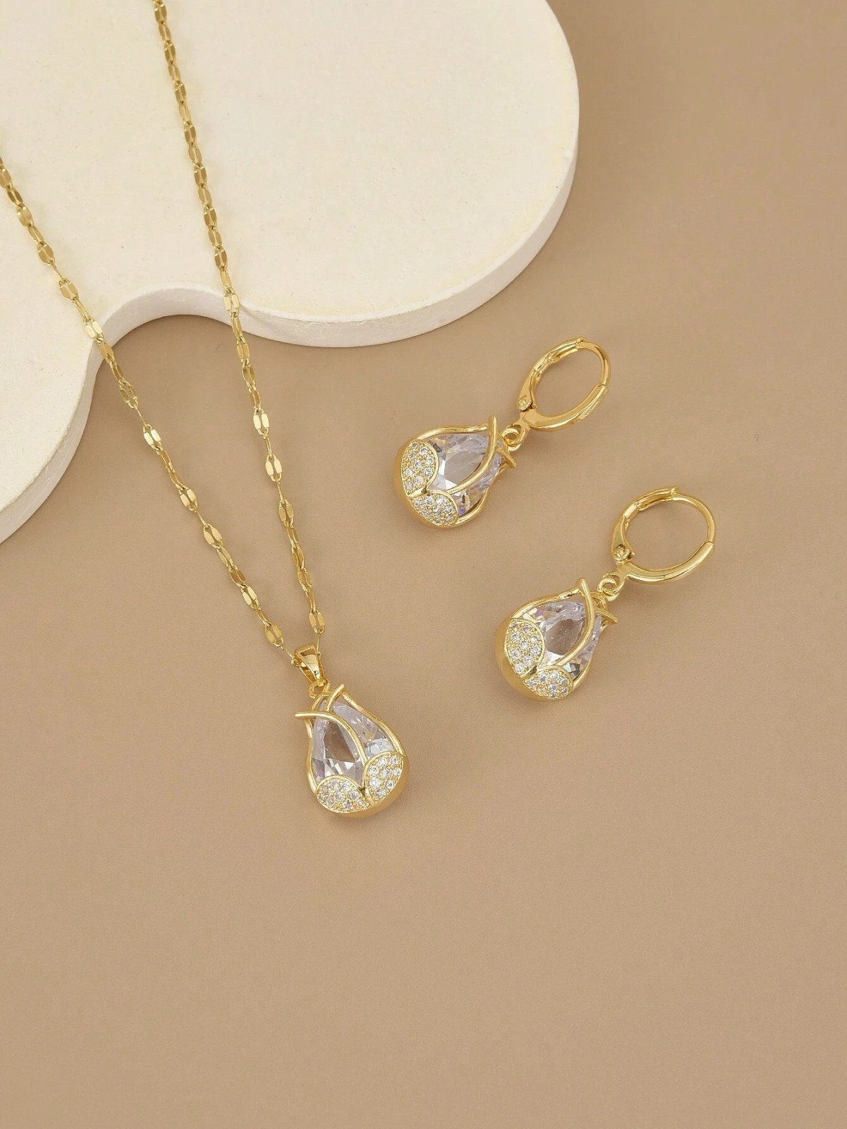 3Pcs/Set Stainless Steel Tulip Decorated With Full Rhinestone Necklace For Women