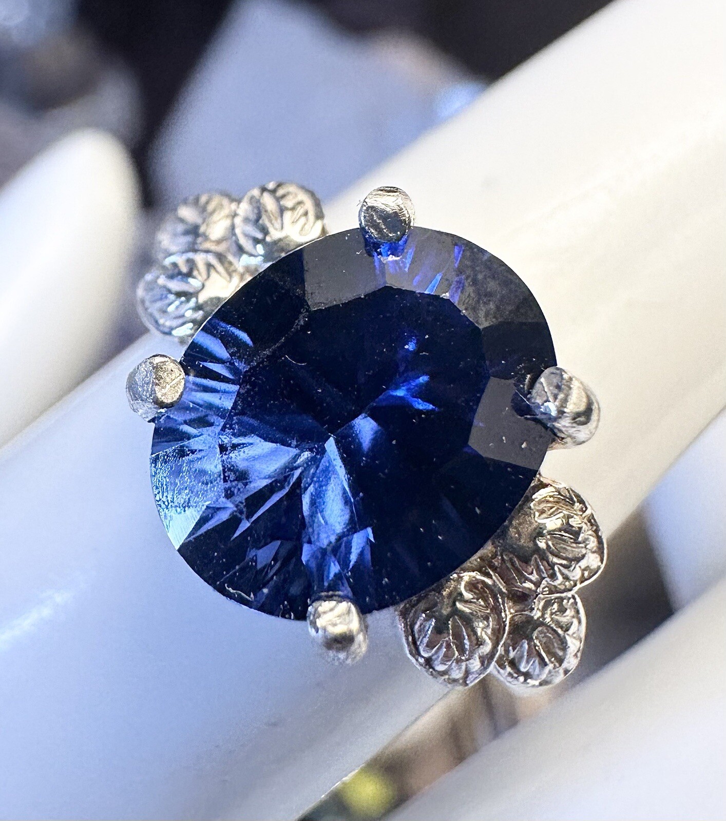 Lovely Deep Blue Lab Created Sapphire 925 Sterling Silver Leaf Detail Ring Sz 6