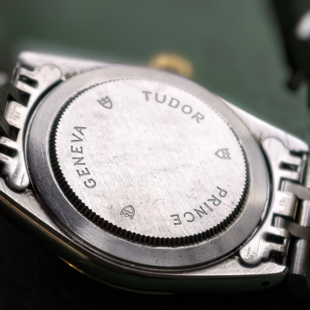 Tudor 10-Diam Champagne Dial Prince Date 74033 Men’s Watch Automatic 34mm