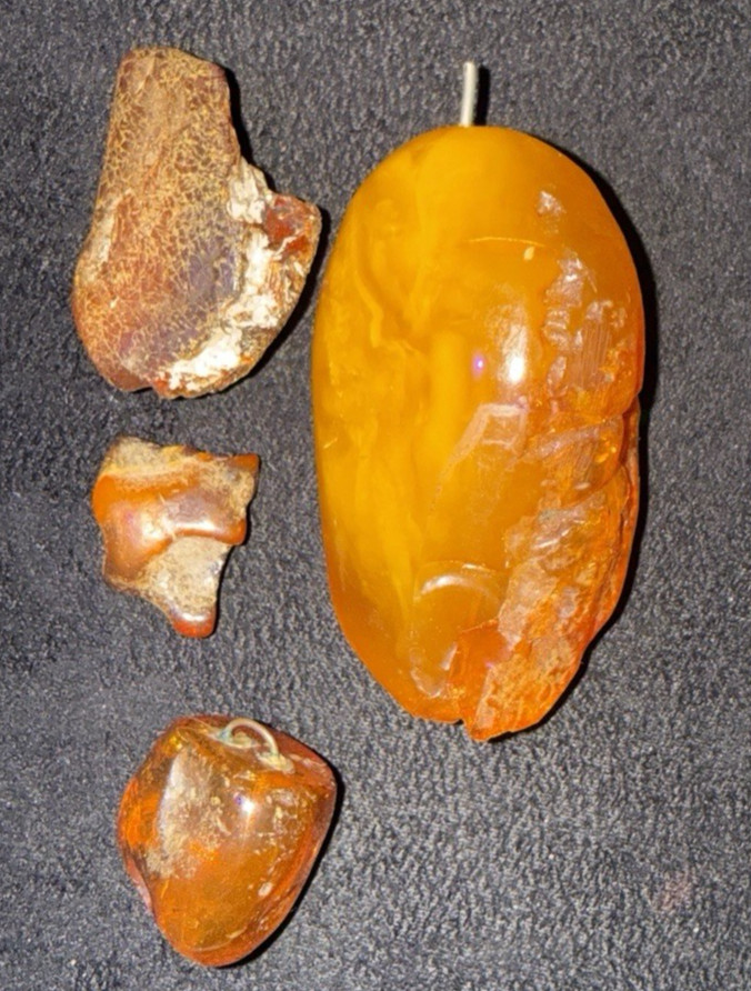 Antique Genuine BALTIC AMBER Butterscotch Egg Yolk Lot 70 grams Raw
