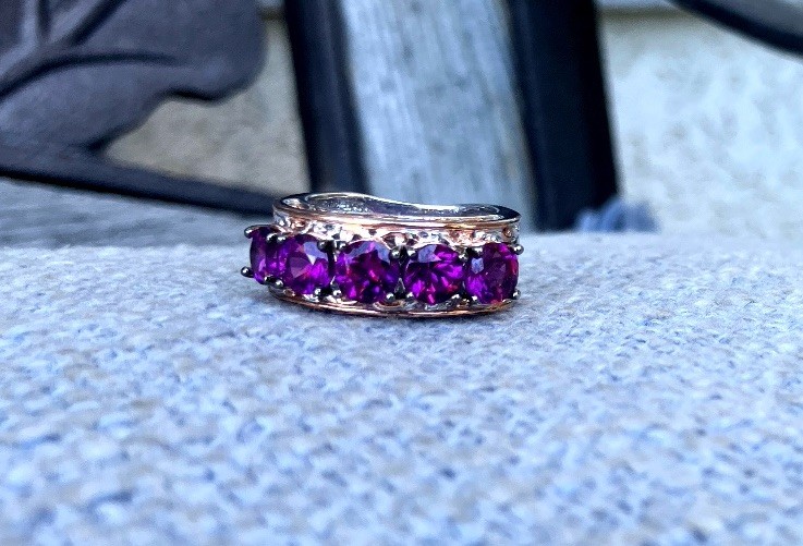 Gems En Vouge Micheal Valitutti 925 SS Gold Embraced Grape Garnet Ring