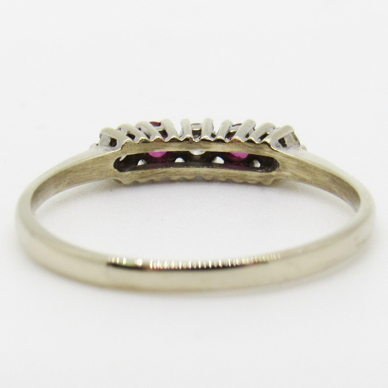 14k White Gold Diamond And Red Pink Ruby Gemstone Right Hand Ring Size 6.75