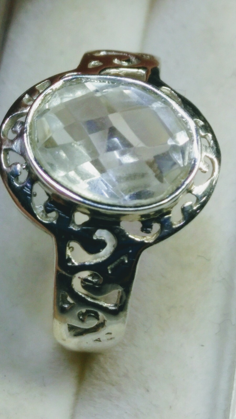 CUTE NATURAL LEMON QUARTZ IN .925 STERLING SILVER RING SIZE 9.0!