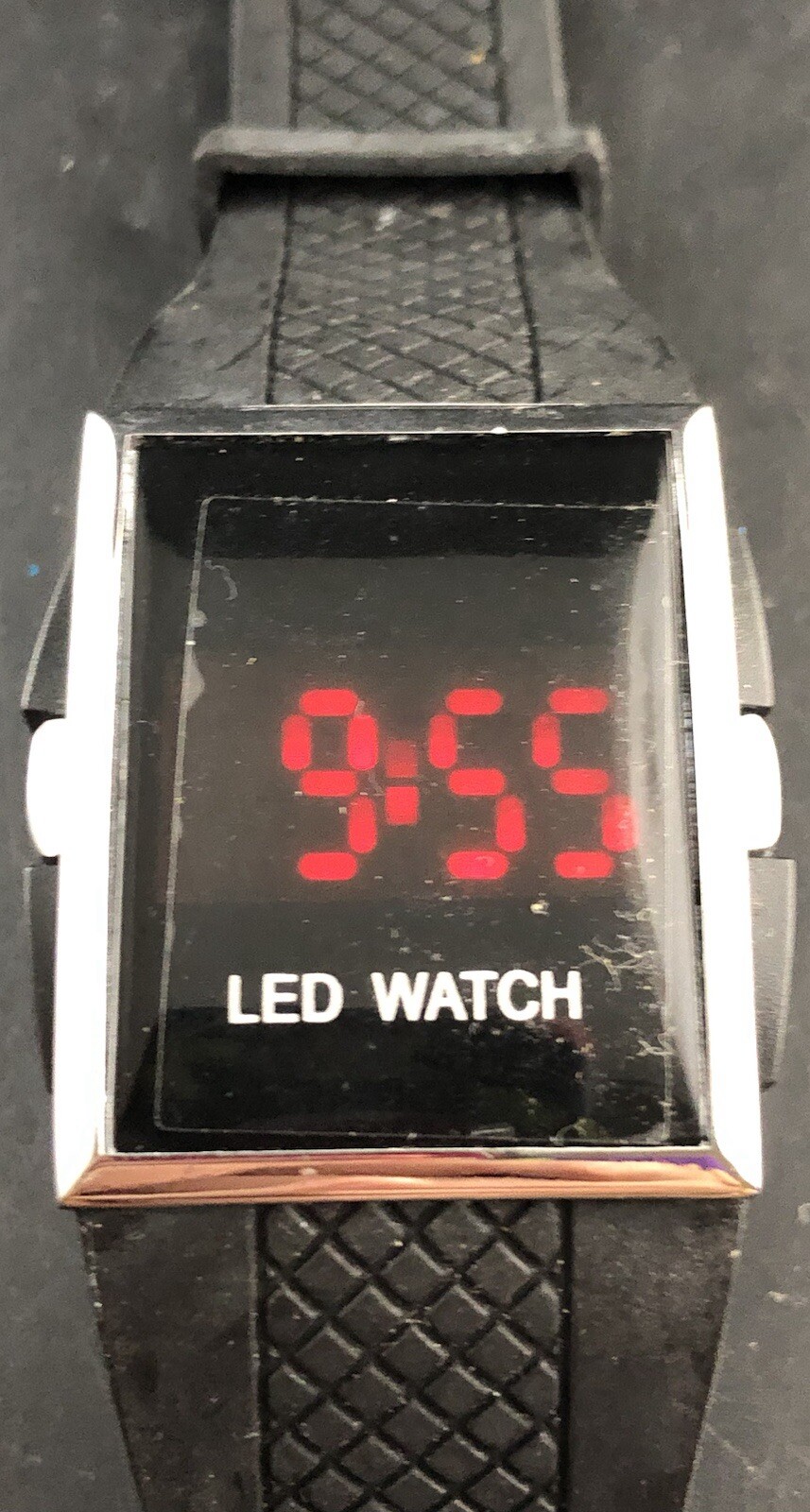 Fashion LED Sport Watch Wrist Band Watches For Men Women Boys Girls Kid C1a