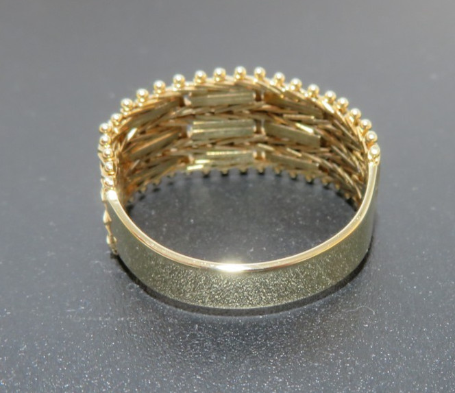 14K YG LADIES BOLA LINK RING SZ 9.5 10.70 MM WIDE 4.40 grams (AI-2921)