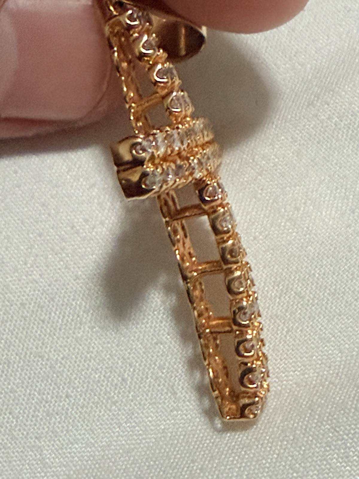 14KT Gold Diamond Cross Pendant. **NOT STAMPED BUT HAS BEEN TESTED TO BE LEGIT**
