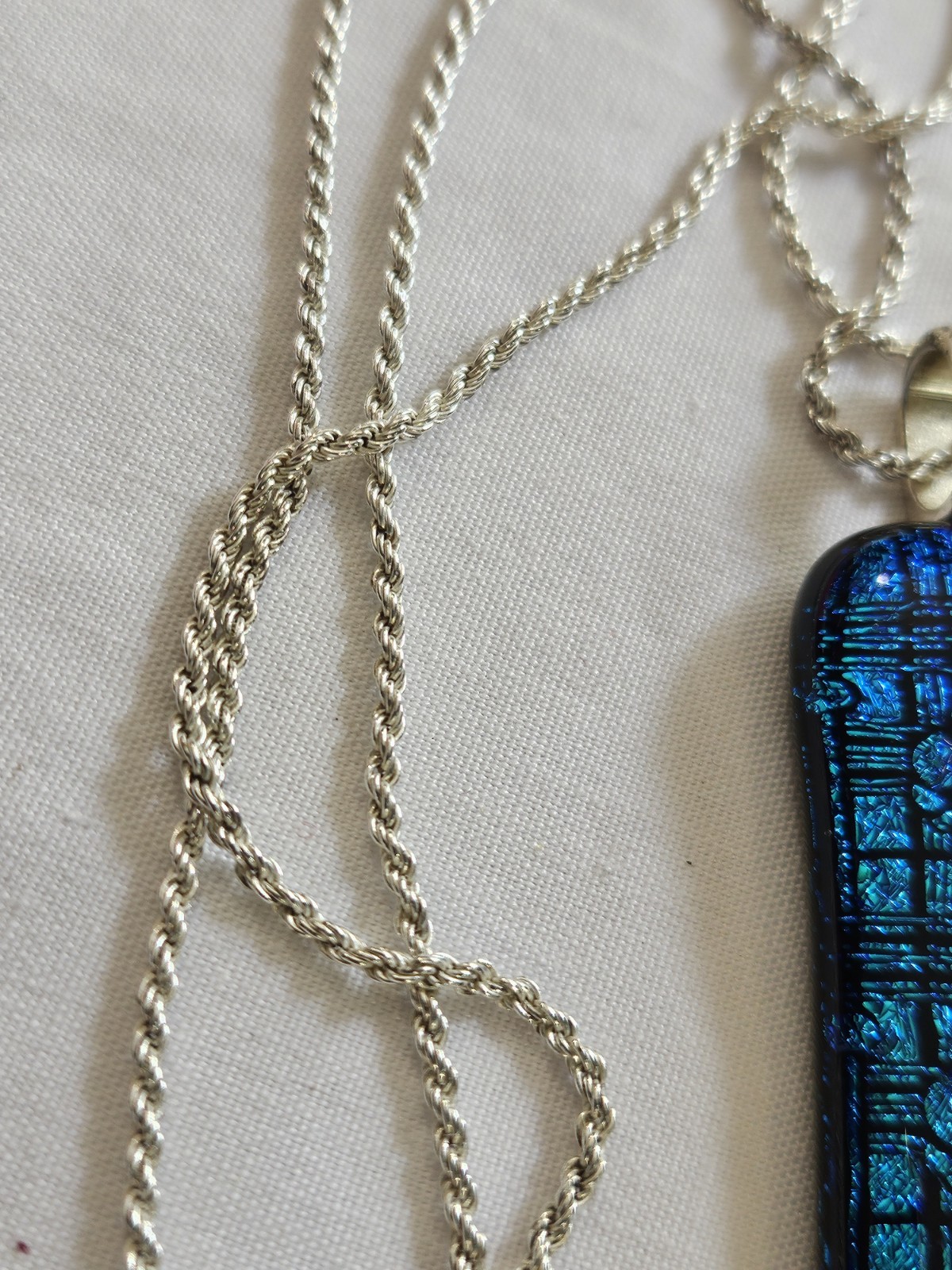 Beautiful Blue & Black Glittery Glass Rectangular Pendant 30″ Silver Rope Chain