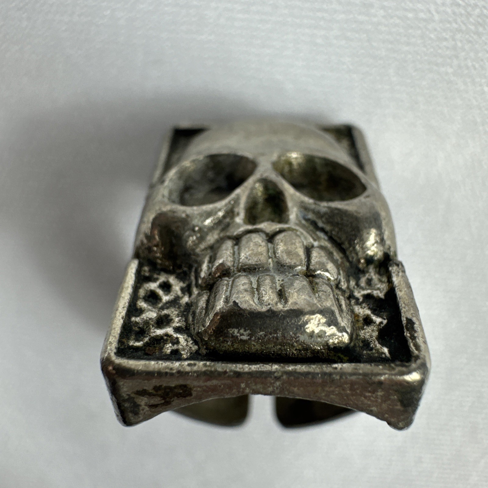 Memento Mori Skull Ring Amulet – Protecting Against Death Silver Accents