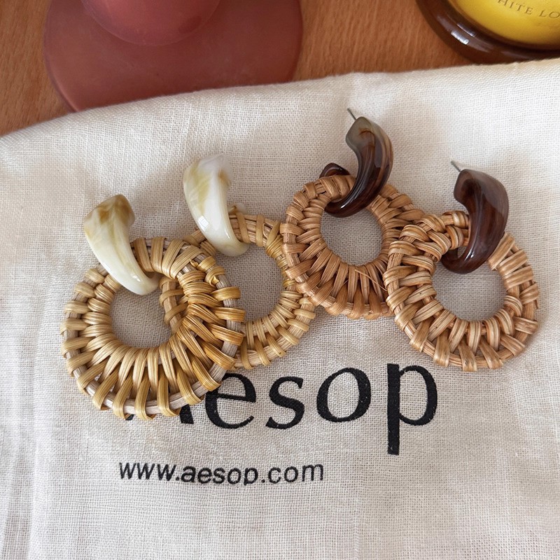 1Pair Exquisite Bamboo Rattan Grass Woven Earrings A Sense of Design Earrings