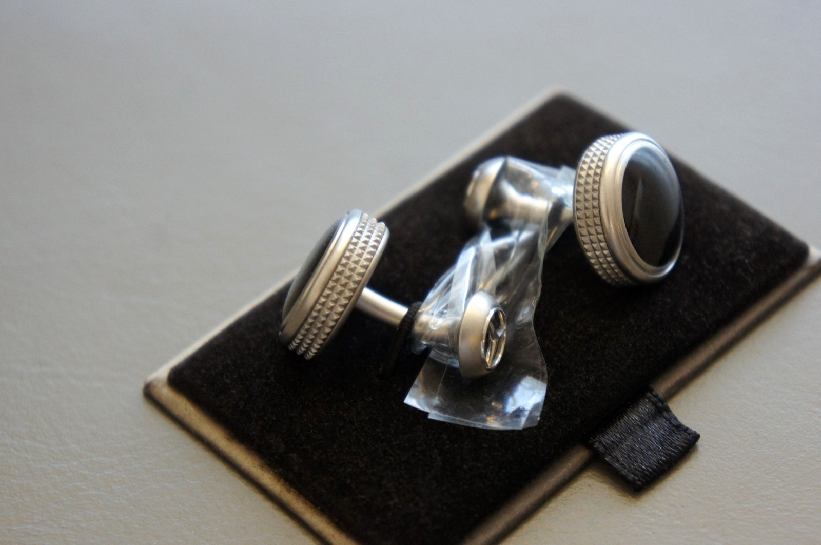 NIB Genuine & OEM Mercedes-Benz Control Element Black Enamel Cufflinks B66953090