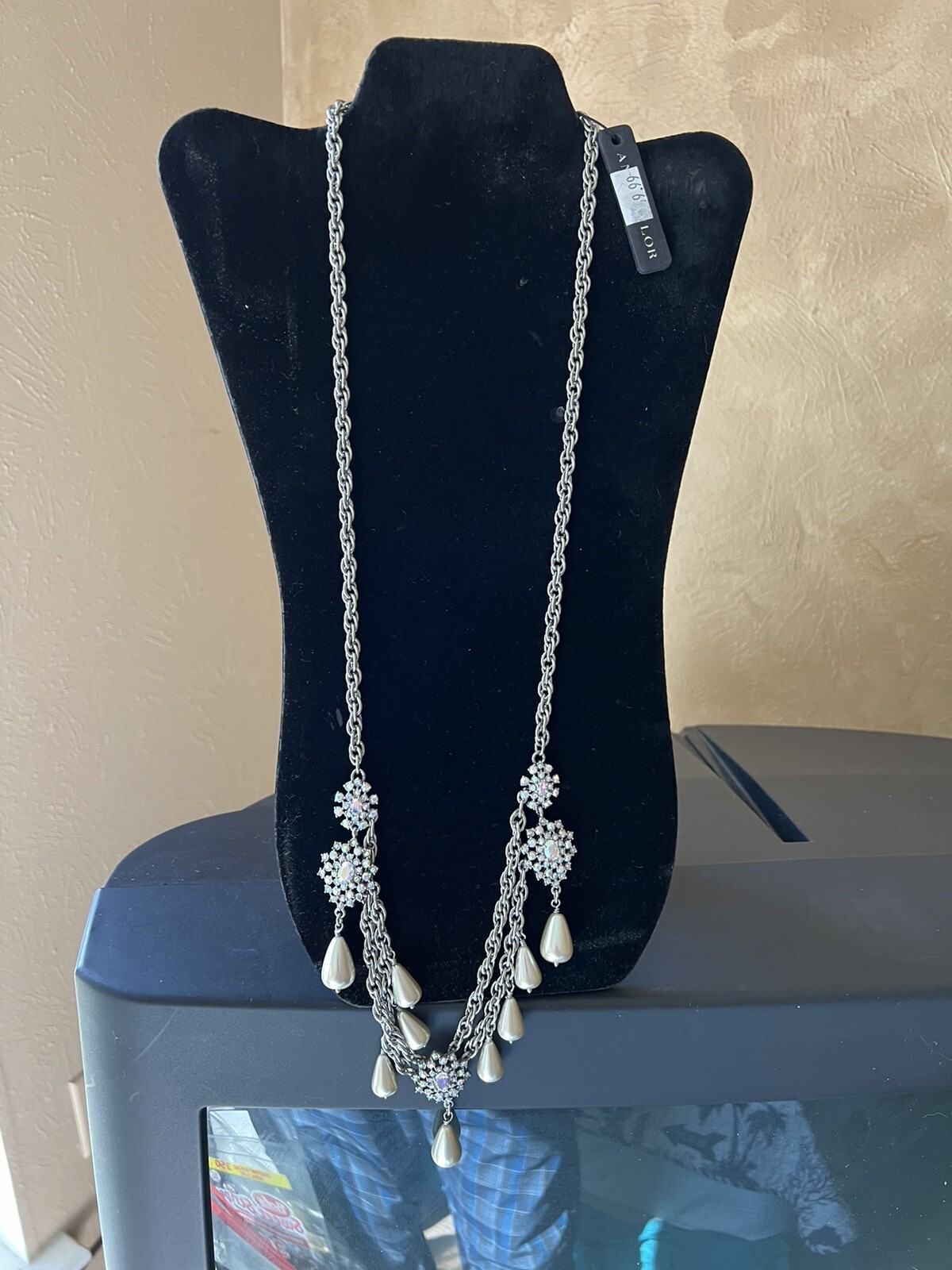 Ann Taylor Necklace New With Tags Sparkle