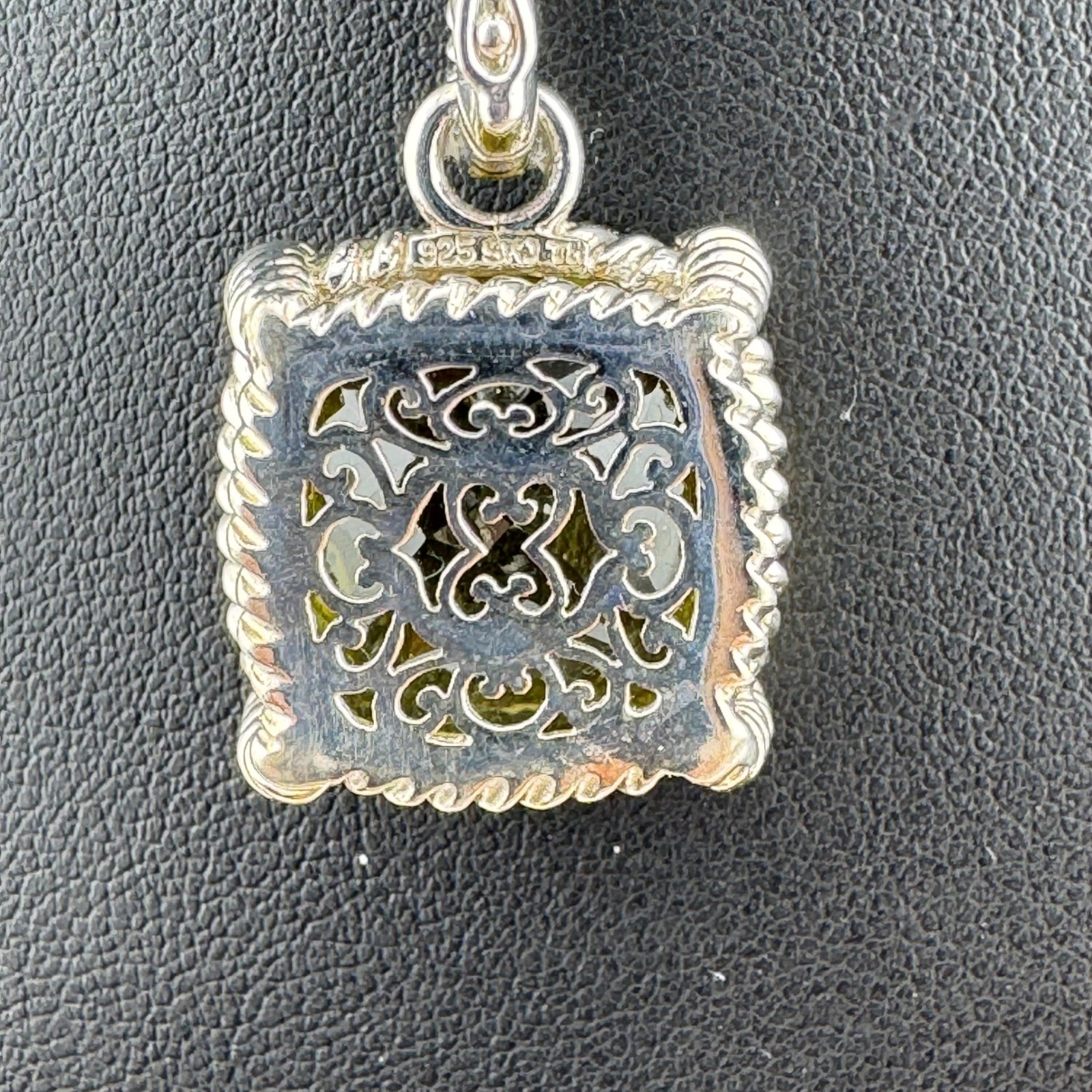 JAI by John Hardy Pendant Yellow Citrine Excellent 925 Sterling Silver Enhancer