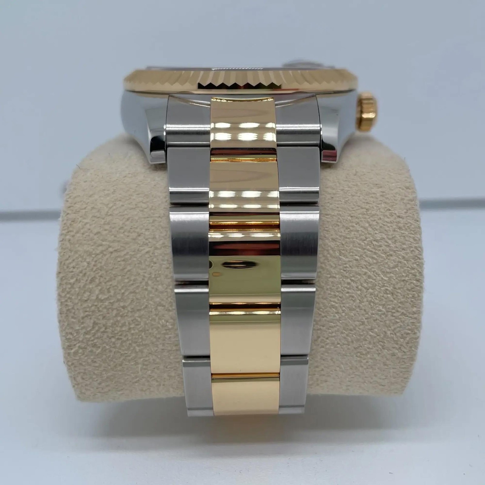 2024 New Rolex 336933 Sky-Dweller Black Dial 18K Yellow Gold Steel Oyster Watch