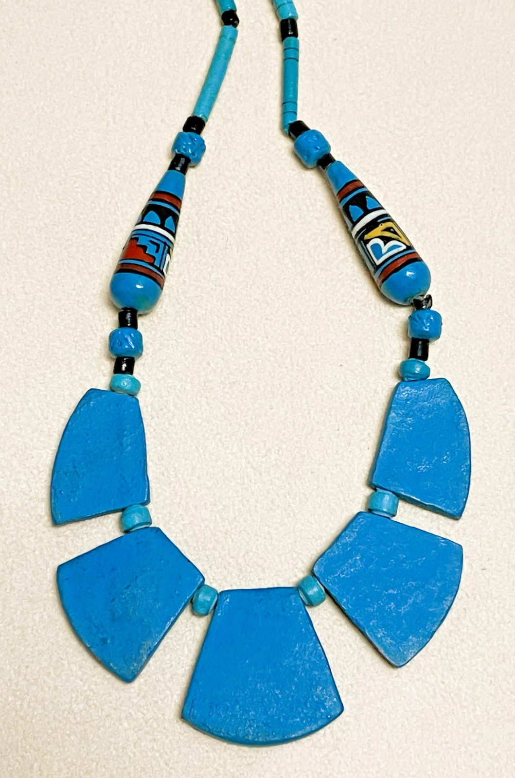 NATIVE AMERICAN Art Pottery Necklace, 19″ Long Hand-Painted Dark Blue, Geometric