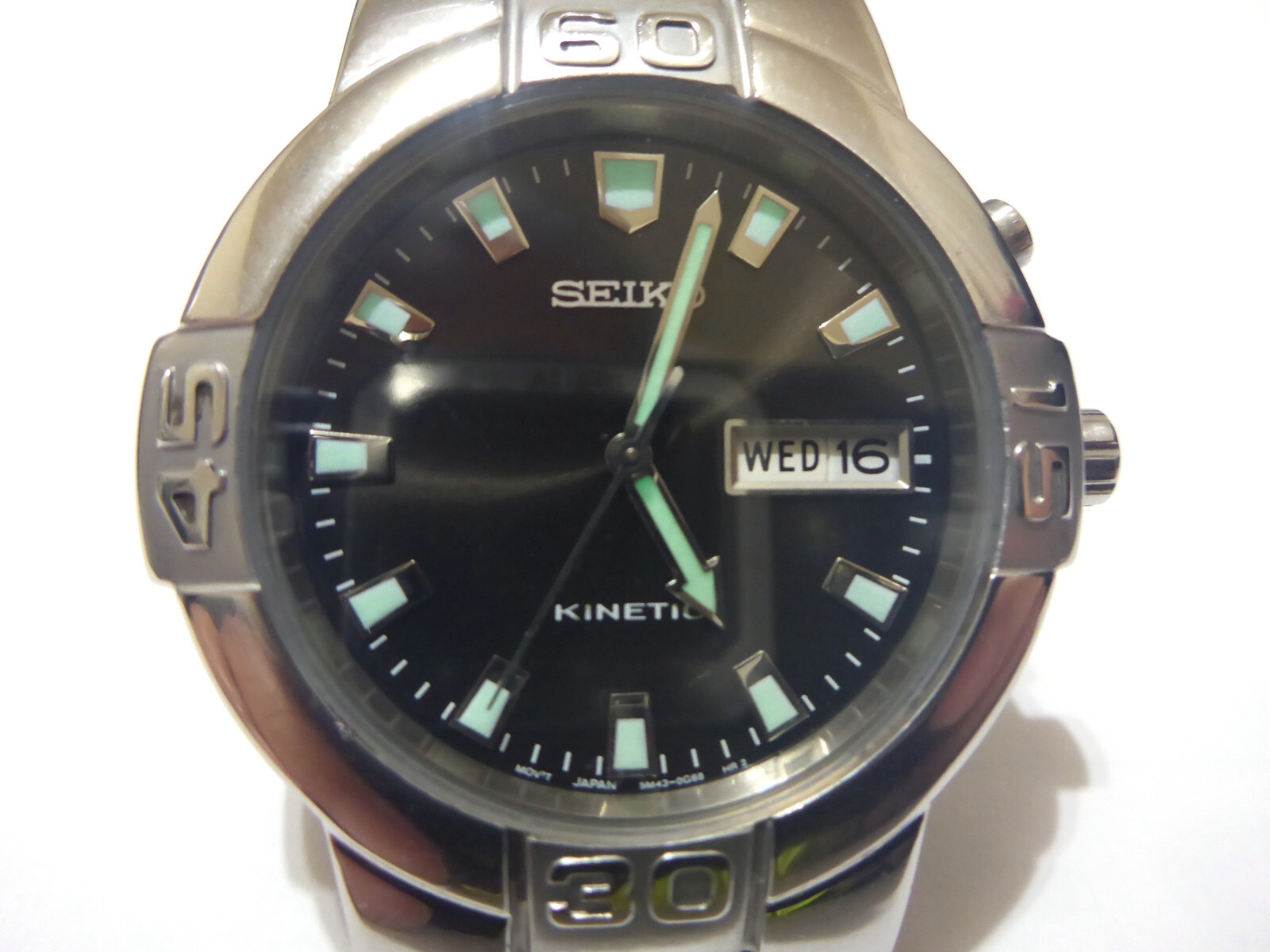 SEIKO KINETIC SKJ259P1 MEN’ WATCH⌚5M43-0E90 REFLECTIVE BLACK DIAL NEW ESU✰