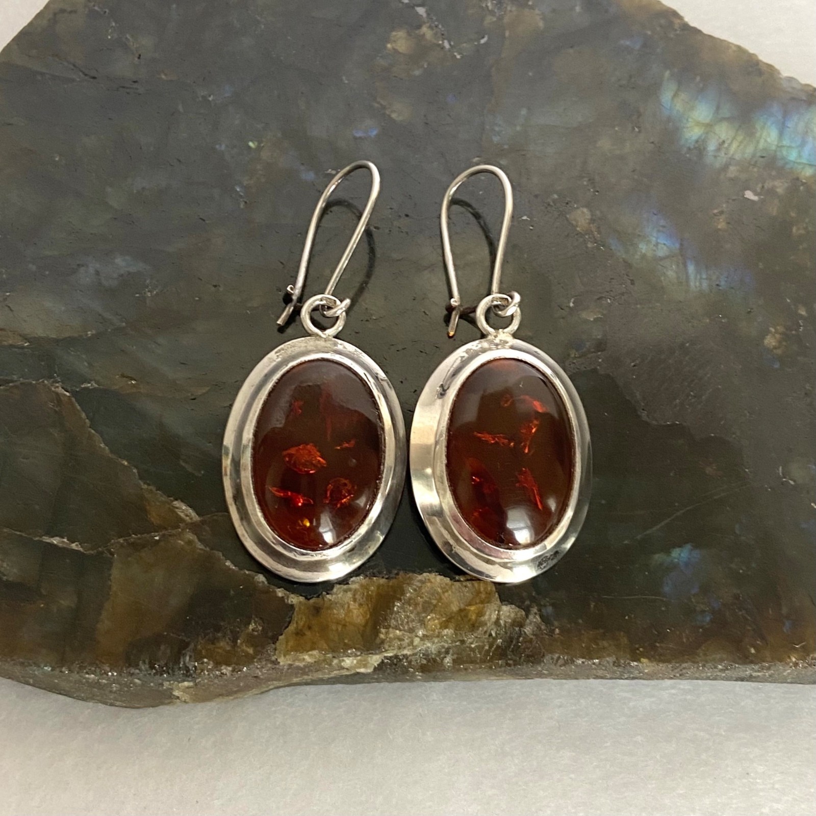 VTG Sterling Silver 925 Oval Baltic Amber Dangle Drop Kidney Wire Earrings