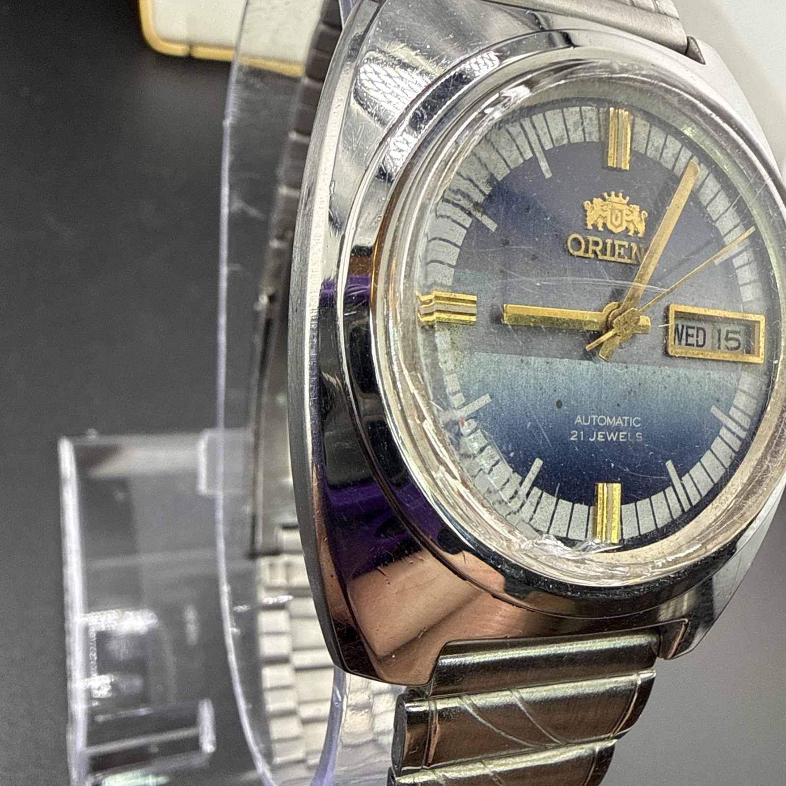 Vintage Men’sOrient Automatic Watch 38mm Gold Tone Blue Dial 21 Jewels Day Date