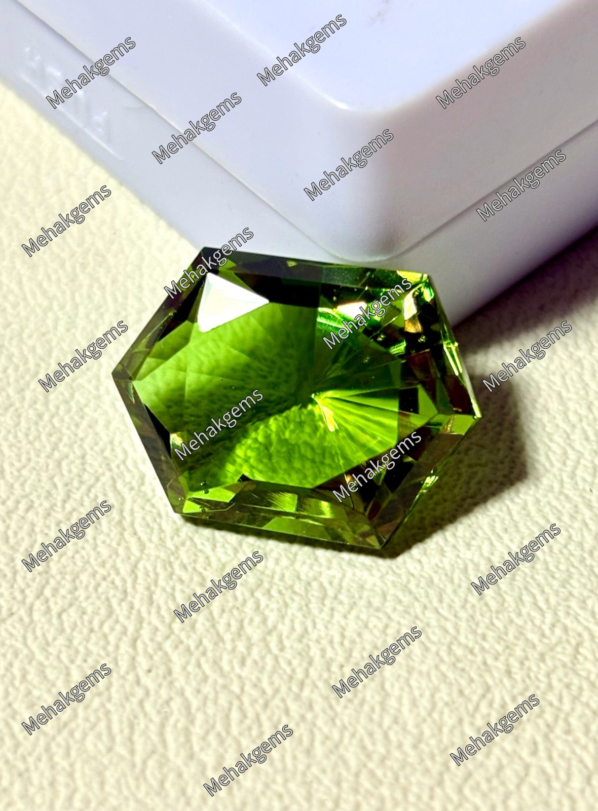 16 Ct Color Changing Zultanite Gemstone, Custom Fantasy Cut Hexagon Diaspore