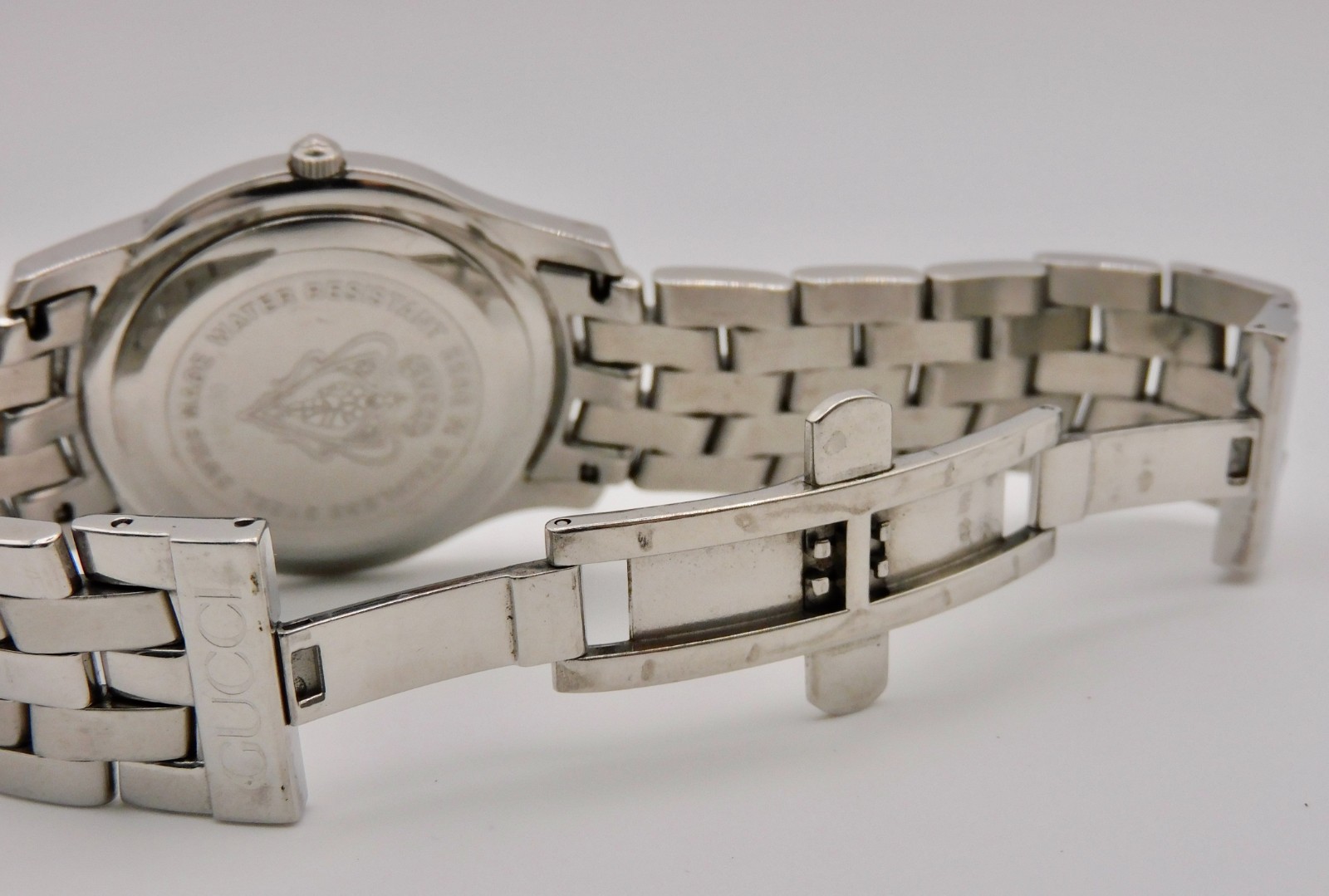 GUCCI 5500M White Roman Dial Quartz Men’s Watch Date Swiss Made