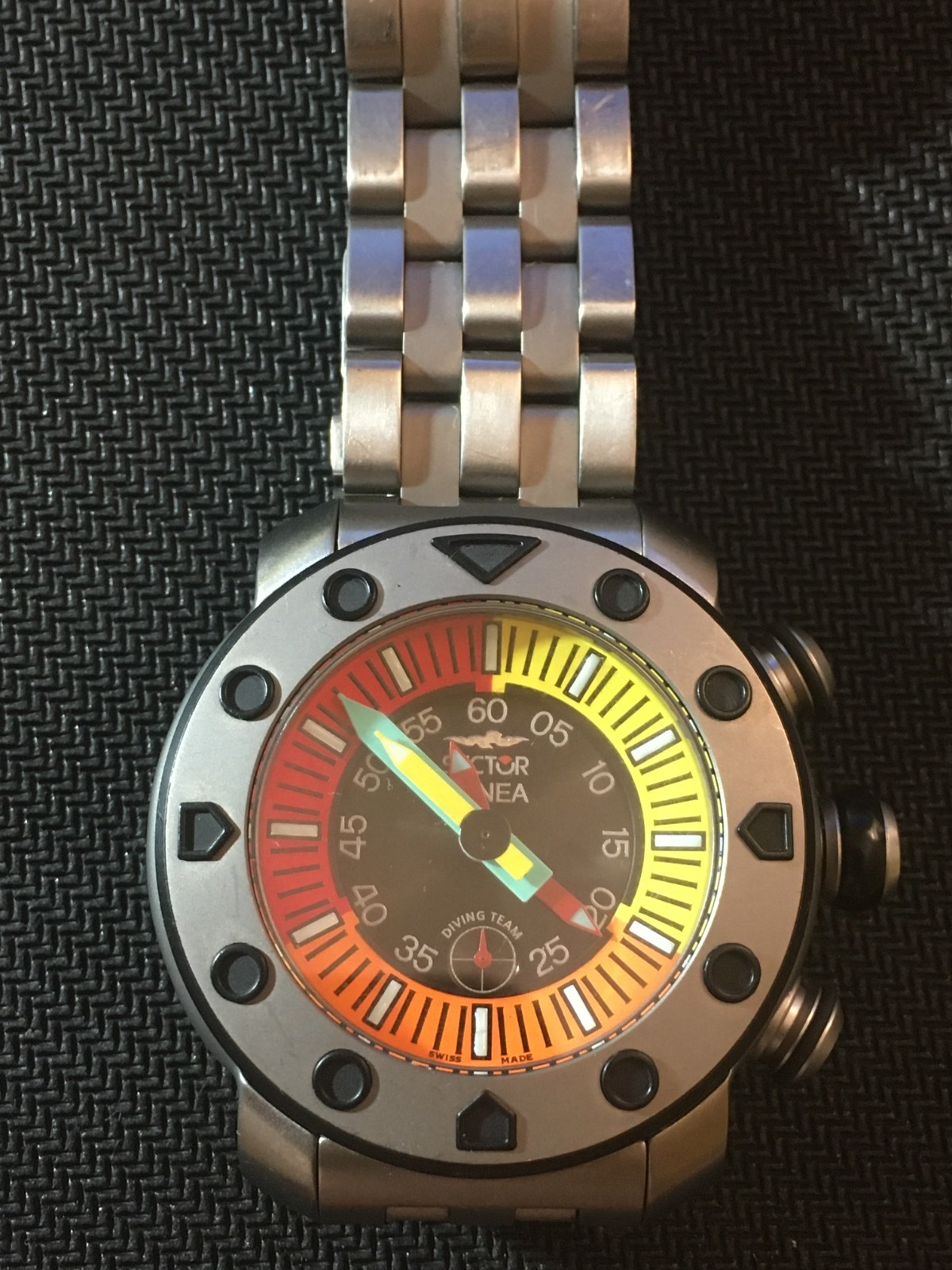 Sector No Limits Apnea Chronograph Umberto Pelizzari Edition – 44 mm Titanium