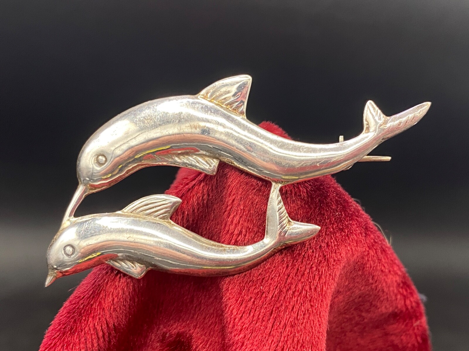 Dolphins Narwal Baby & Mother Stirling Silver Approx 7.5g 60mm Porpoise Pin