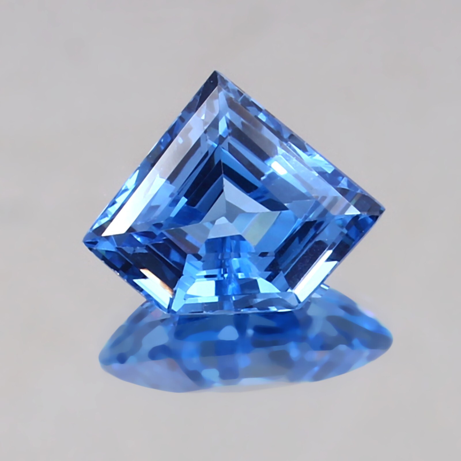 AAA 17×13 MM Natural Flawless Ceylon Blue Spinel Loose Pentagon Gemstones Cut