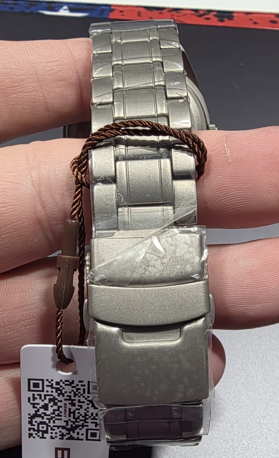 BERNY Titanium Seiko VJ53 Quartz Movement Blue Sunburst Dial Day Date Sapphire