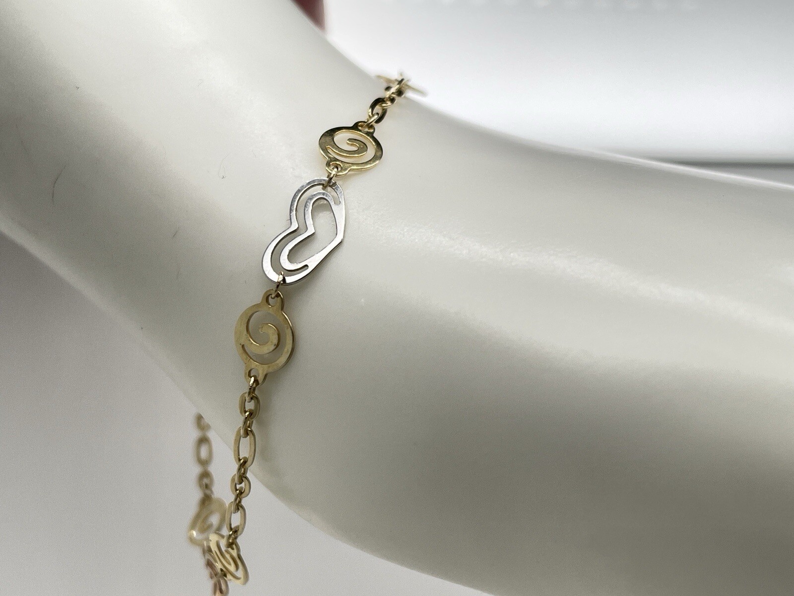 14k Yellow & White Gold Heart Motif Chain Necklace 19 3/8″ – 5.4 Grams