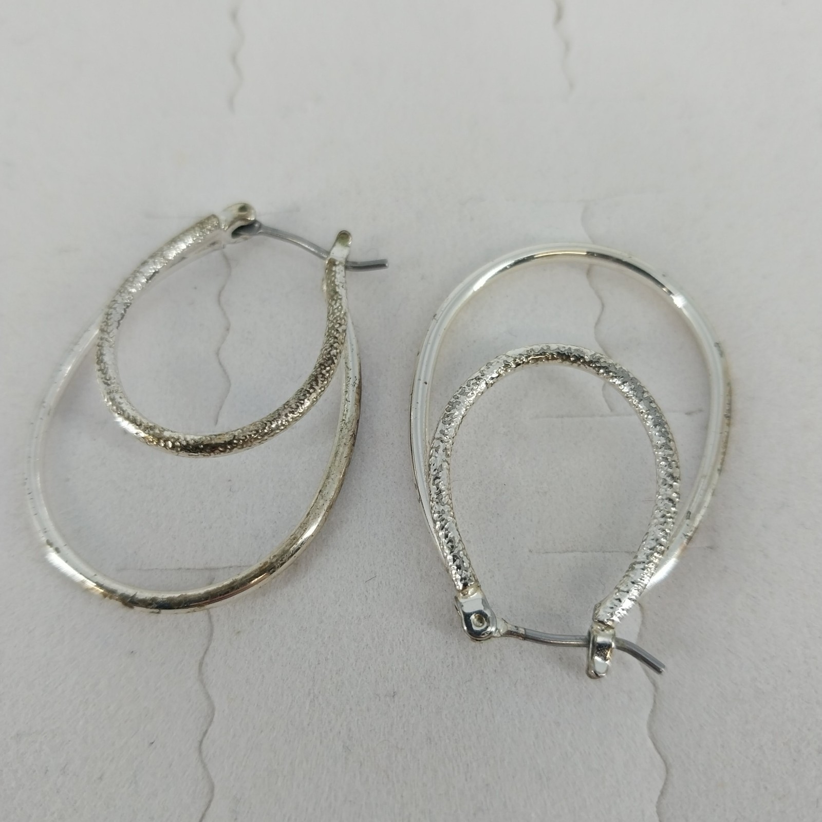 Silver Tone Double Oval Hoop Earrings Textured Inner Hoop Latch Back Jewelry