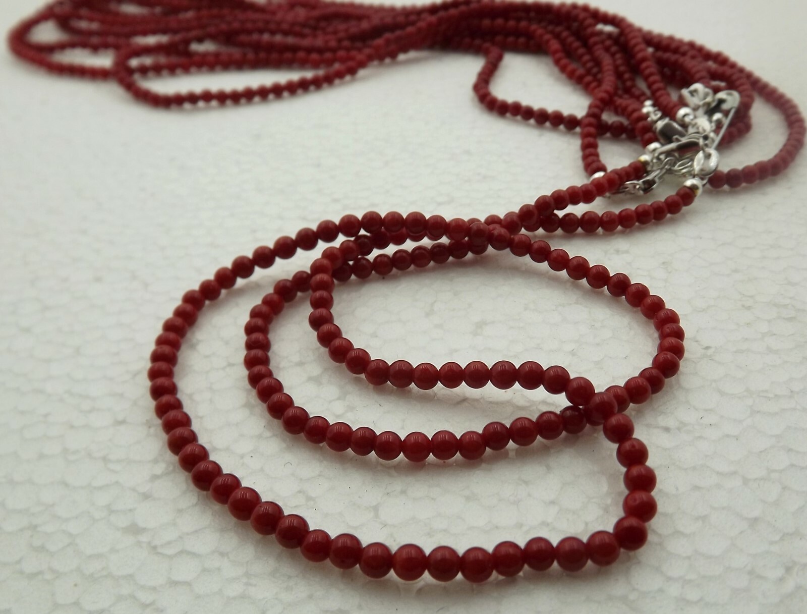 red coral necklace,corallo rosso,Korallen,紅珊瑚項鍊,улаан шүрэн corail rouge rojo