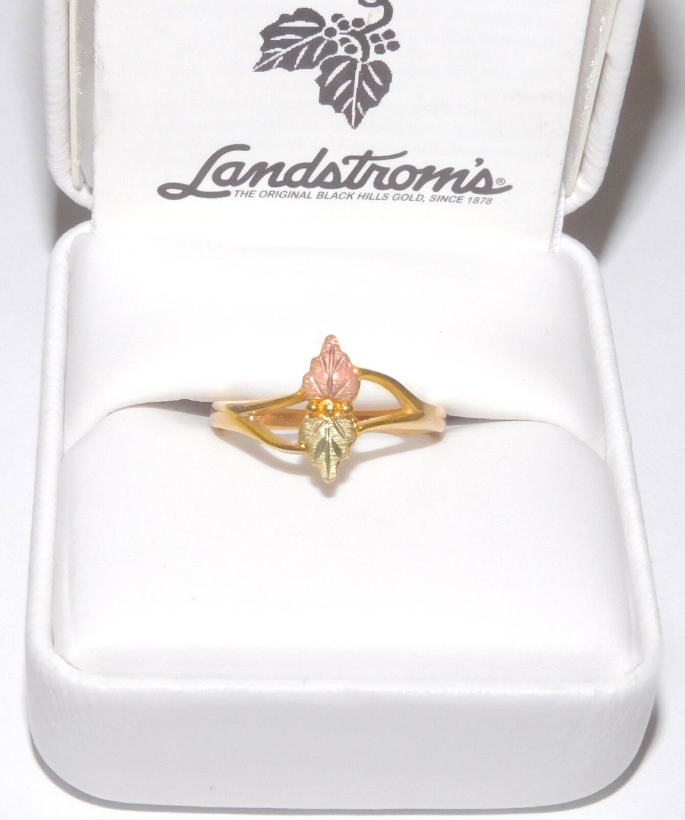 Black Hills Gold 10k Landstrom’s Two Leaf Ring Size 6