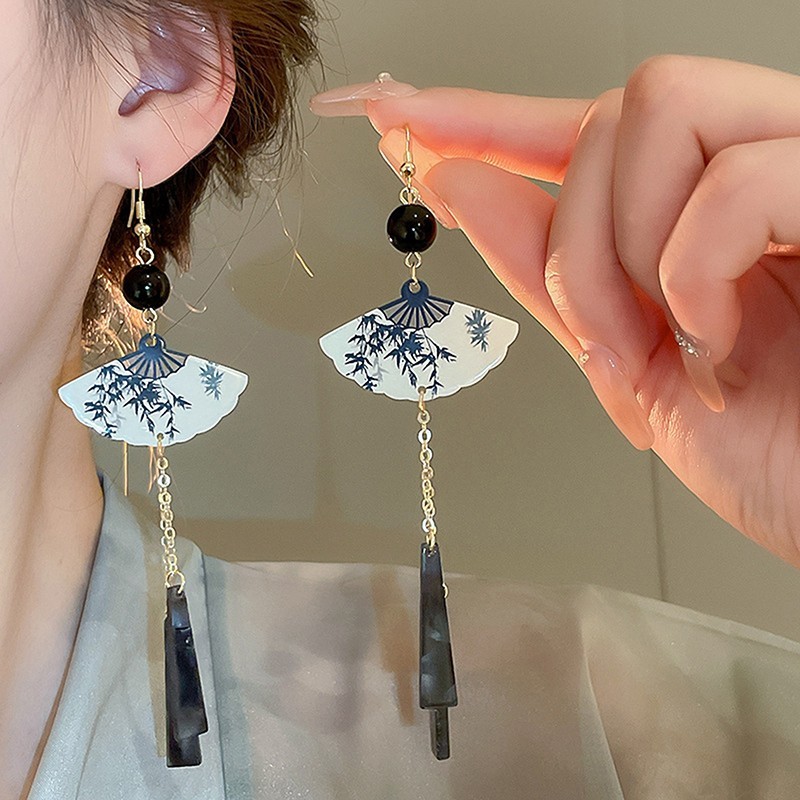 Women’s Black White Fan Tassel Dangle Drop Earrings Hook Fashion Jewelry Gift