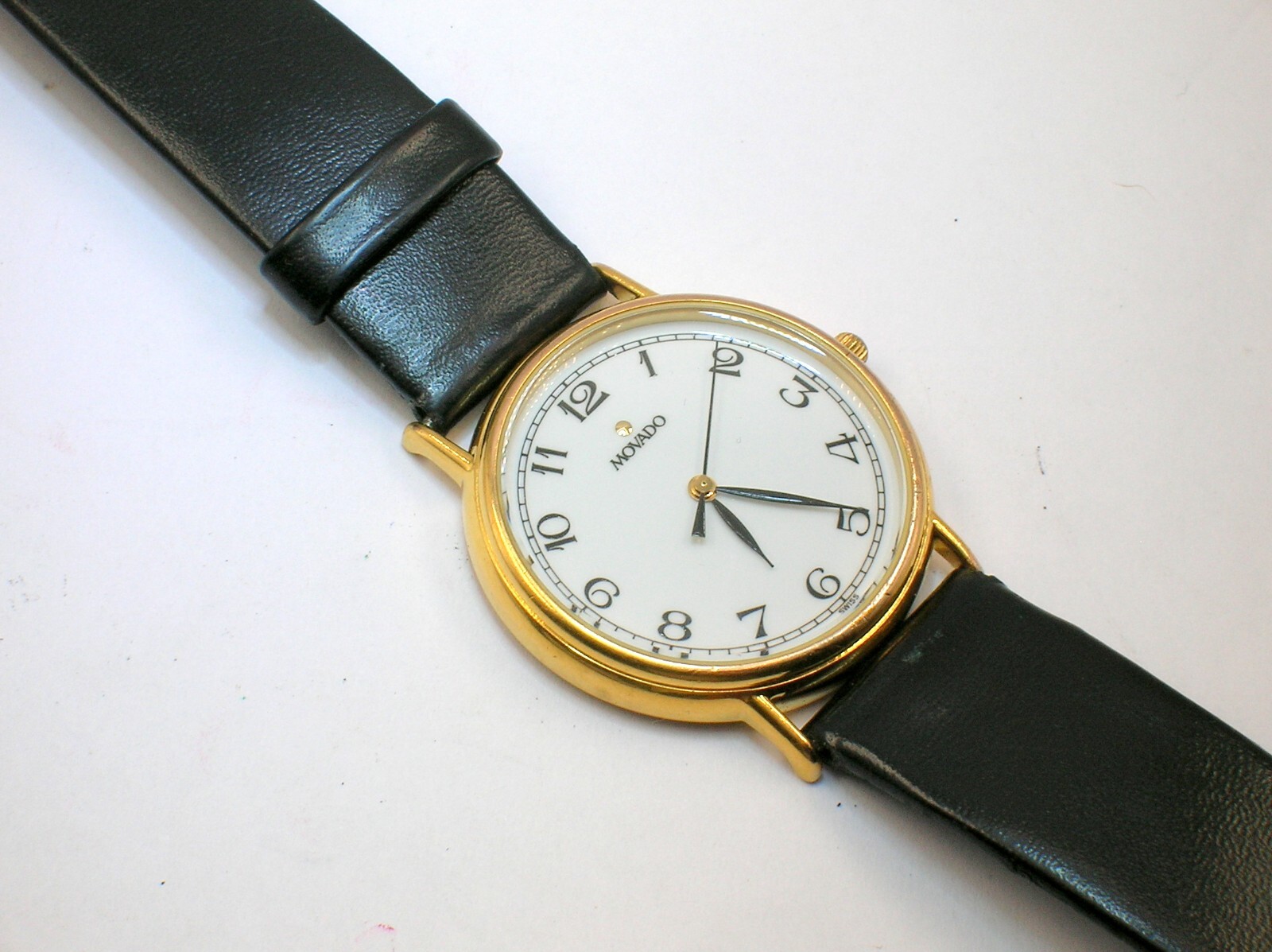 MOVADO REF. 87-A4-885K UNISEX WRIST WATCH 33 MM VERY NICE CONDITION – BEST OFFER