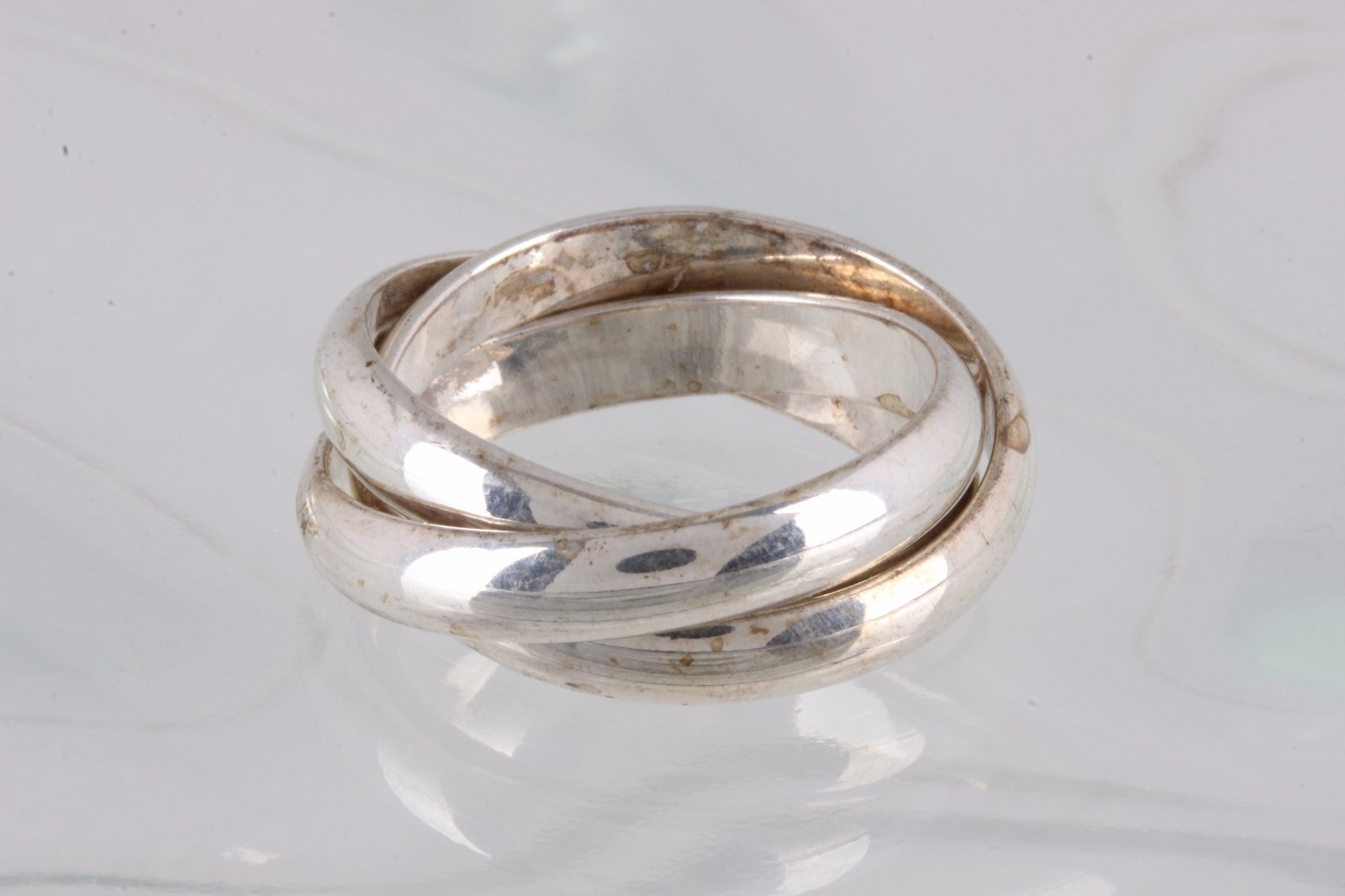 SILVERTONE TRIAD INTERTWINED BAND RINGS SIZE 8 1/2 FASHION 3372B