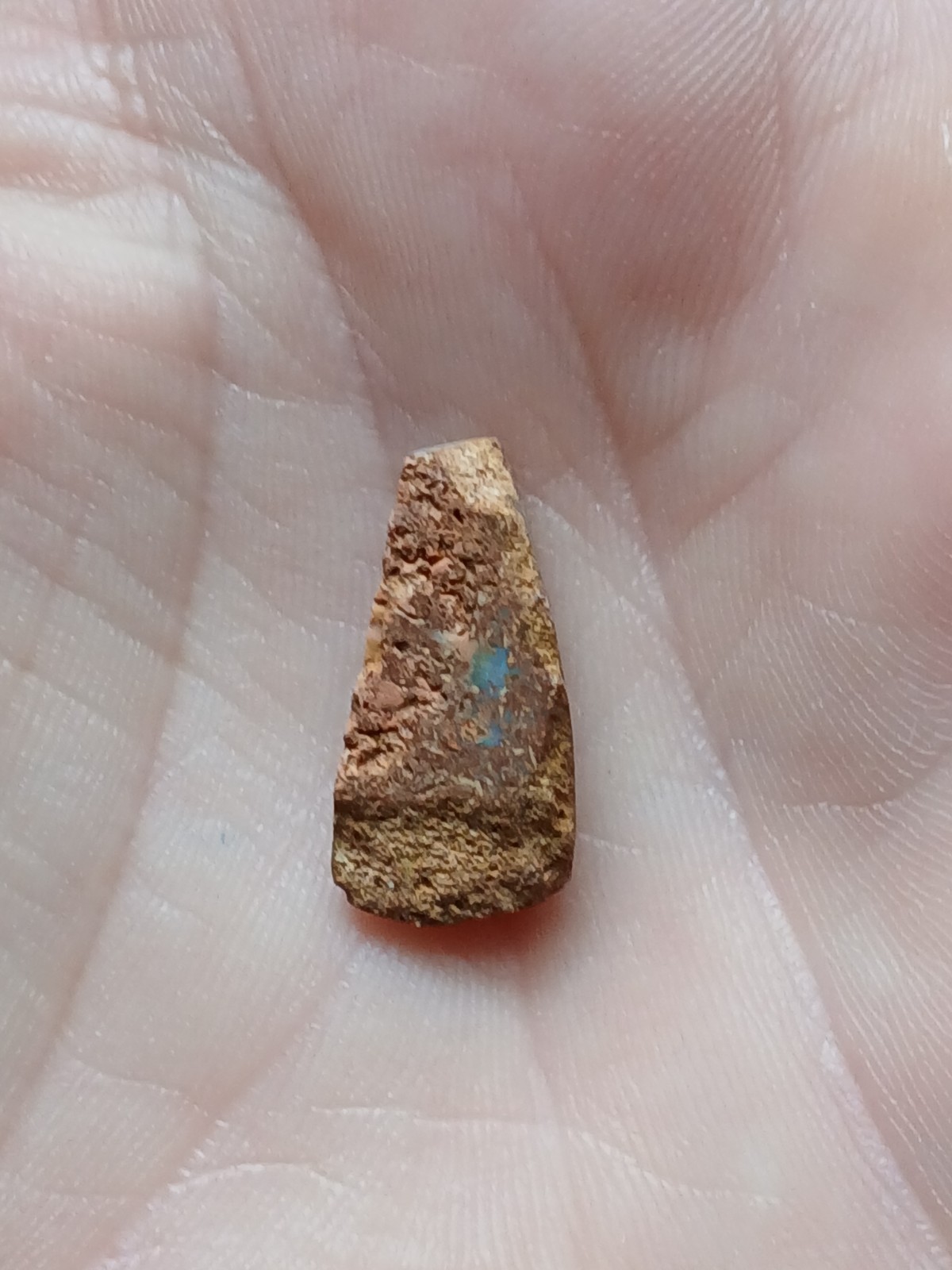 Australia Boulder Opal Unknown Field R2058 Specimen 3 Carat